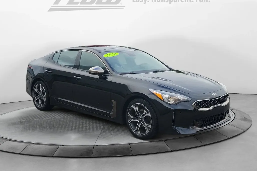 2020 Kia Stinger GT-Line photo 1