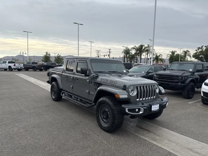 2020 Jeep Gladiator Overland photo 1