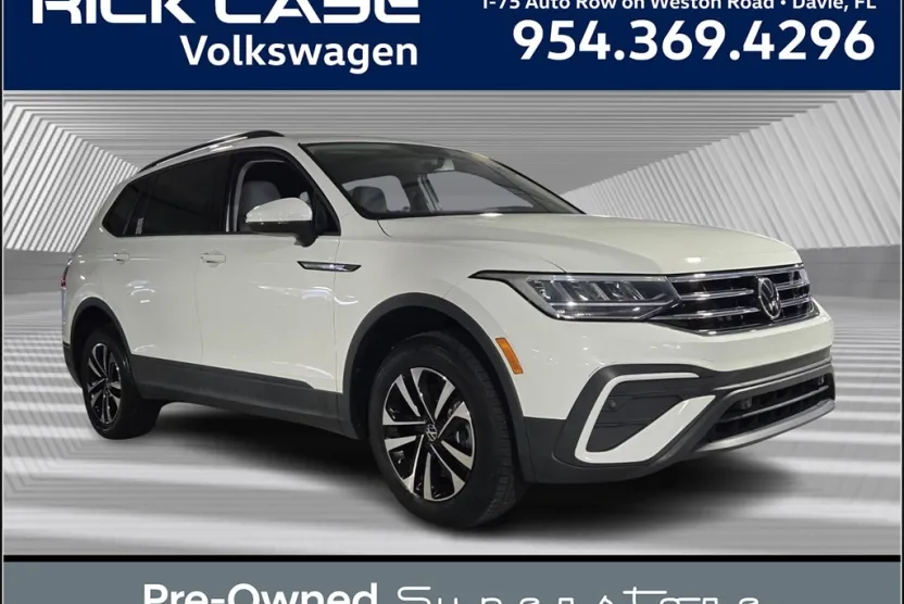 2022 Volkswagen Tiguan S photo 1