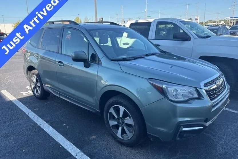 2017 Subaru Forester Premium photo 1