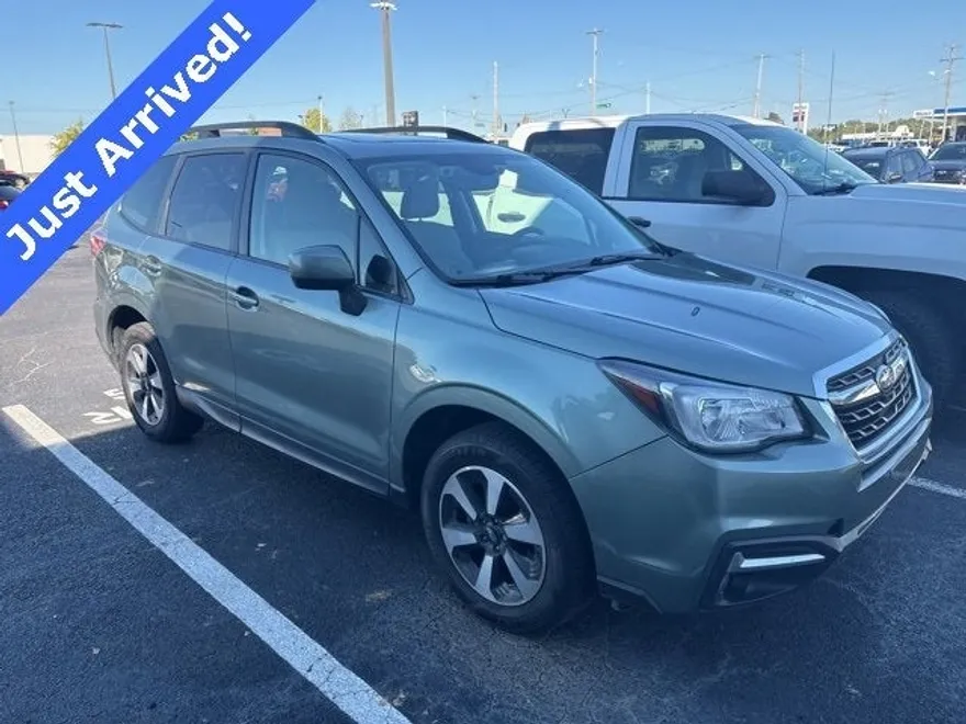 2017 Subaru Forester Premium photo 1