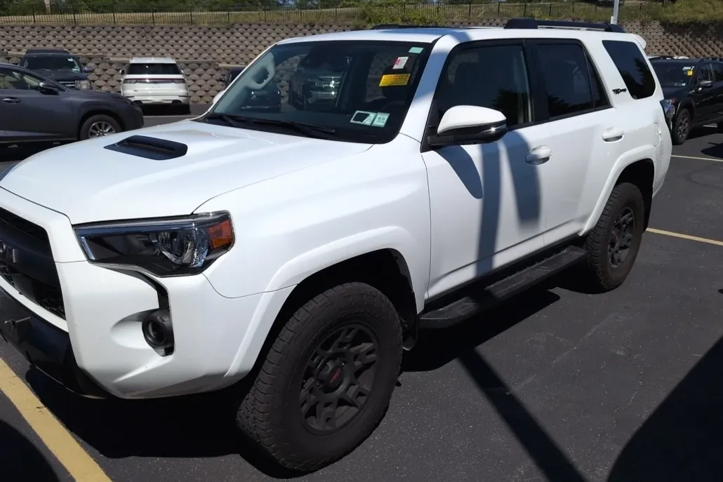 2023 Toyota 4Runner TRD Pro photo 1