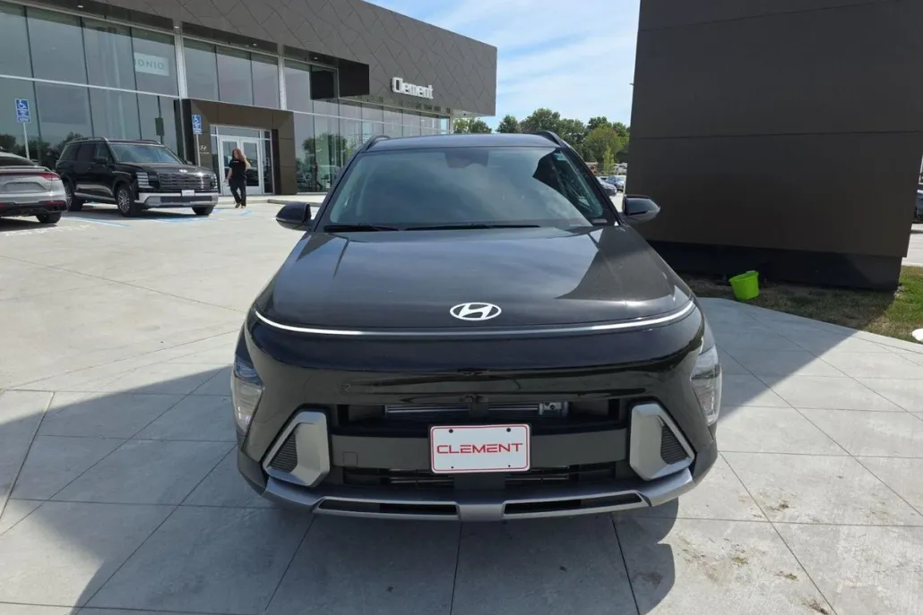 2026 Hyundai Kona SEL photo 1