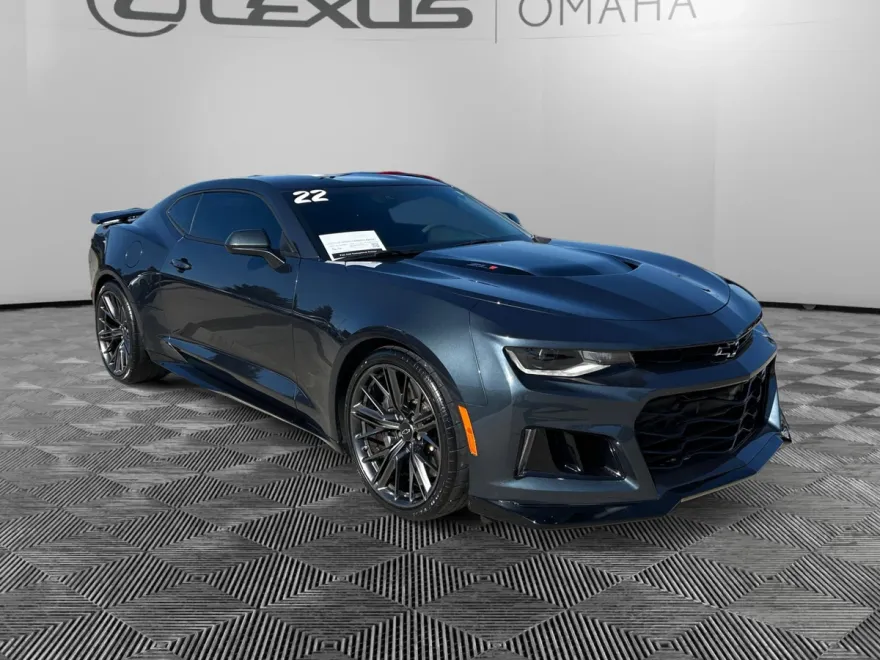 2022 Chevrolet Camaro ZL1 photo 1