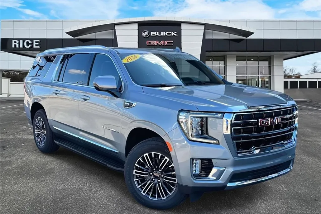 2024 Gmc Yukon XL SLT photo 1