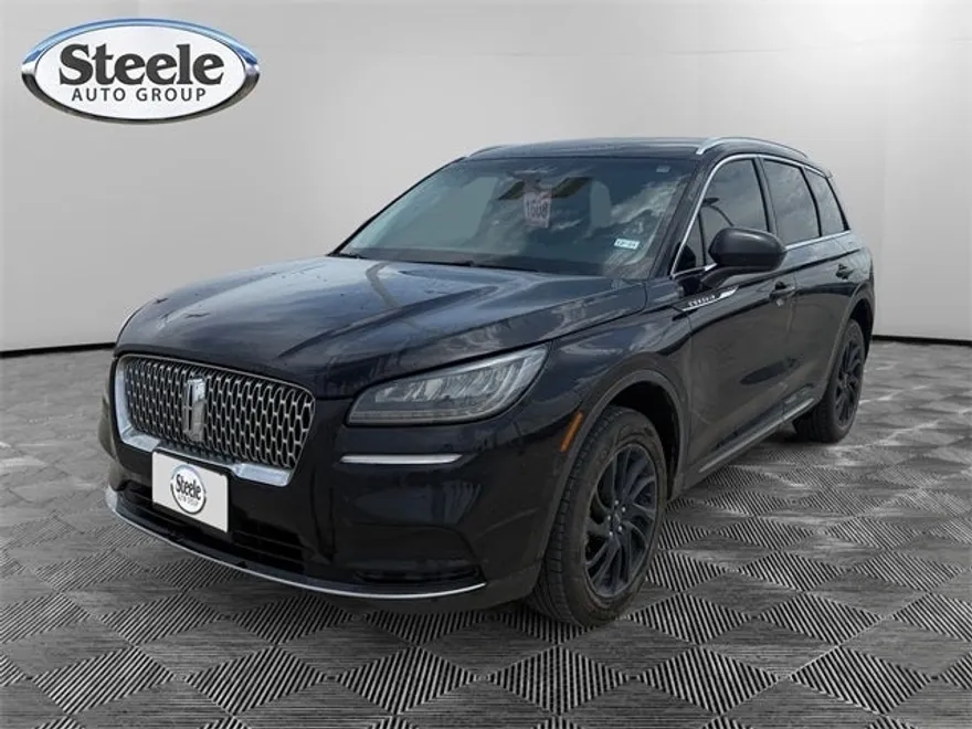 2022 Lincoln Corsair Standard photo 1