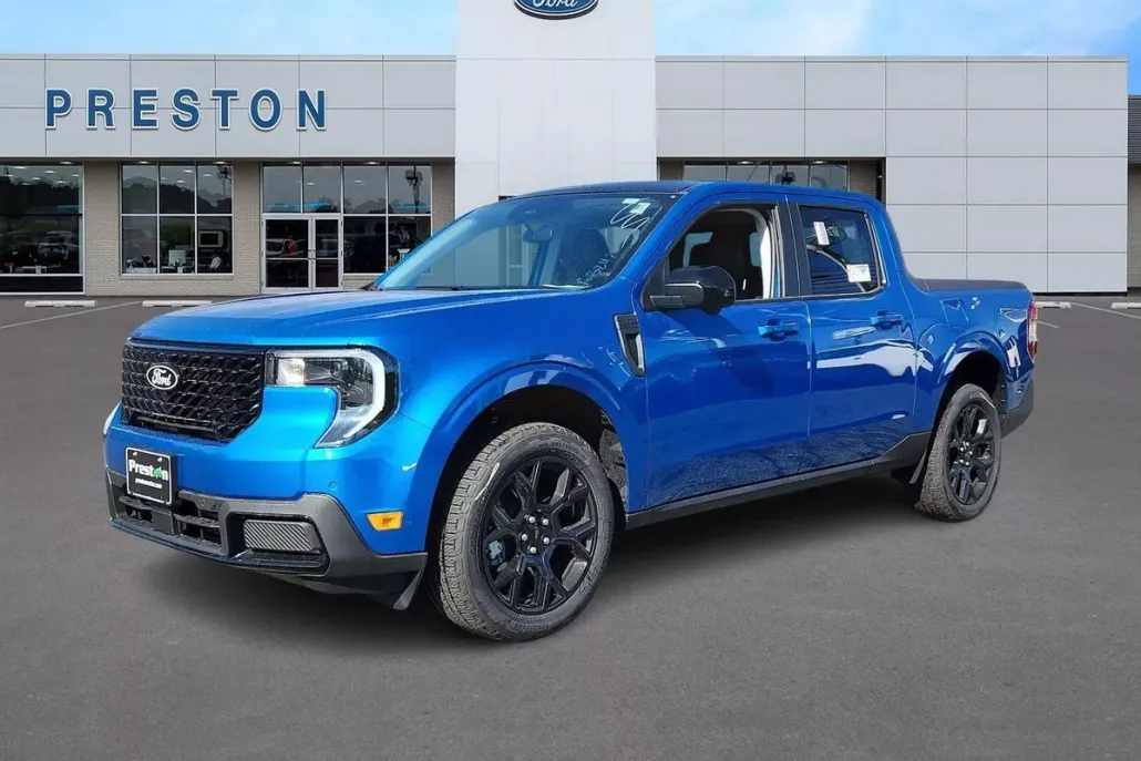 2025 Ford Maverick Lariat photo 1