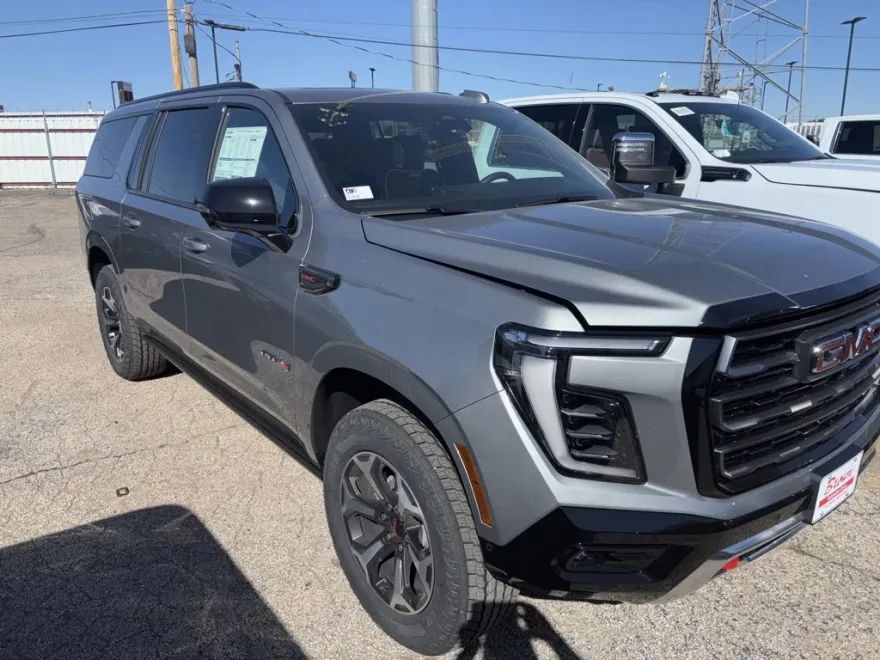 2026 Gmc Yukon XL AT4 Ultimate photo 1