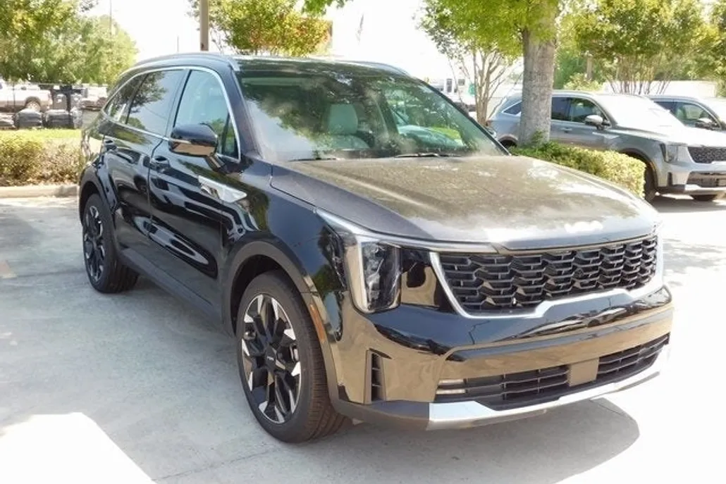 2025 Kia Sorento EX photo 1
