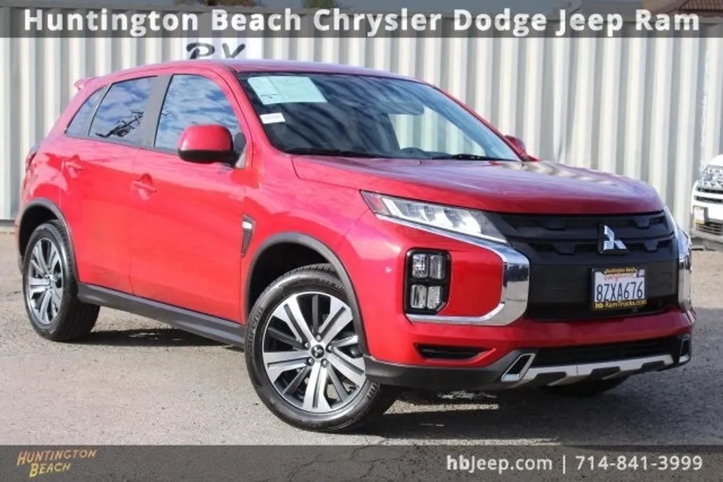 2020 Mitsubishi Outlander Sport SE photo 1
