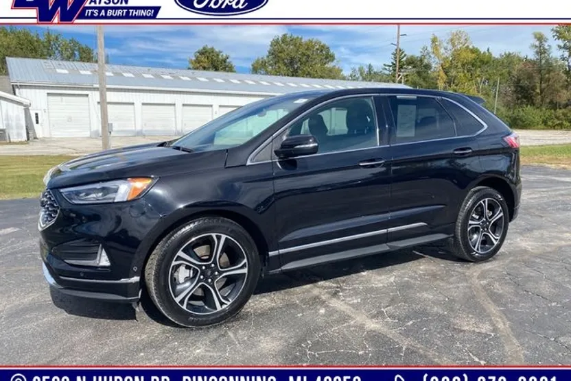 2021 Ford Edge Titanium photo 1