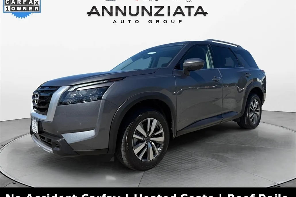 2025 Nissan Pathfinder SL photo 1