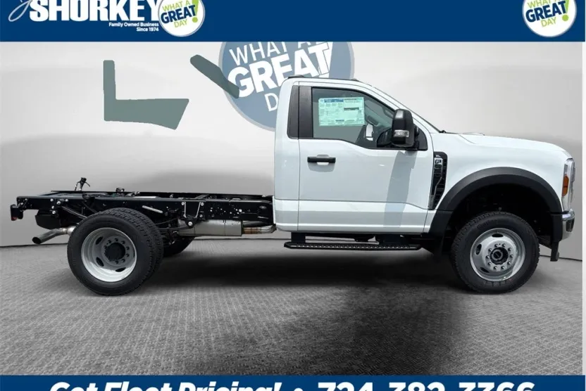2025 Ford F-550 photo 1