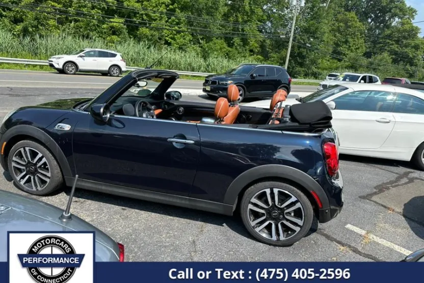 2021 Mini Cooper Convertible S photo 1