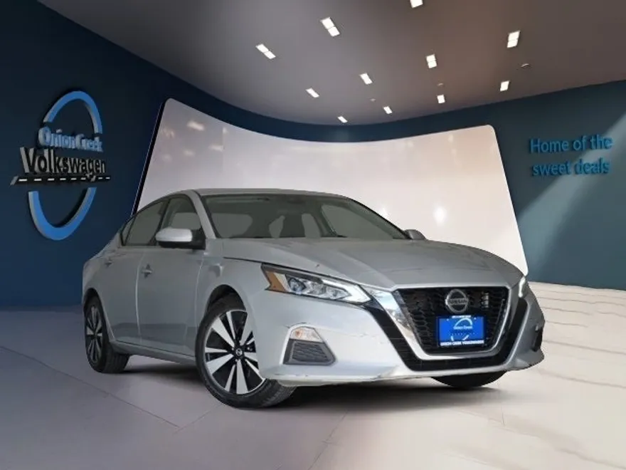 2021 Nissan Altima 2.5 SV photo 1