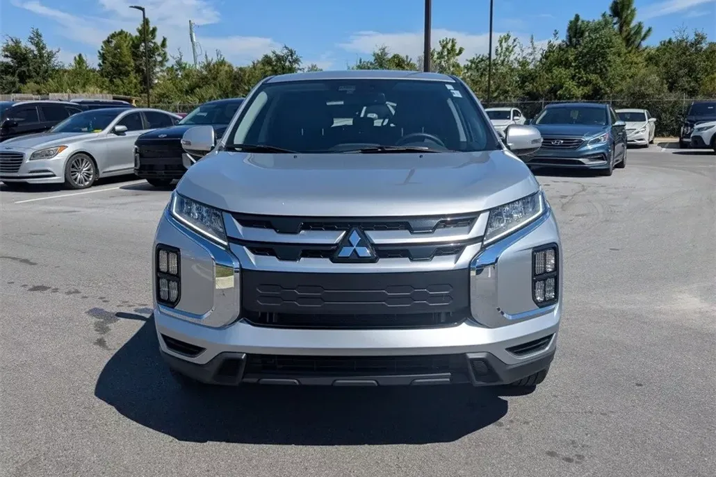 2022 Mitsubishi Outlander Sport SE photo 1