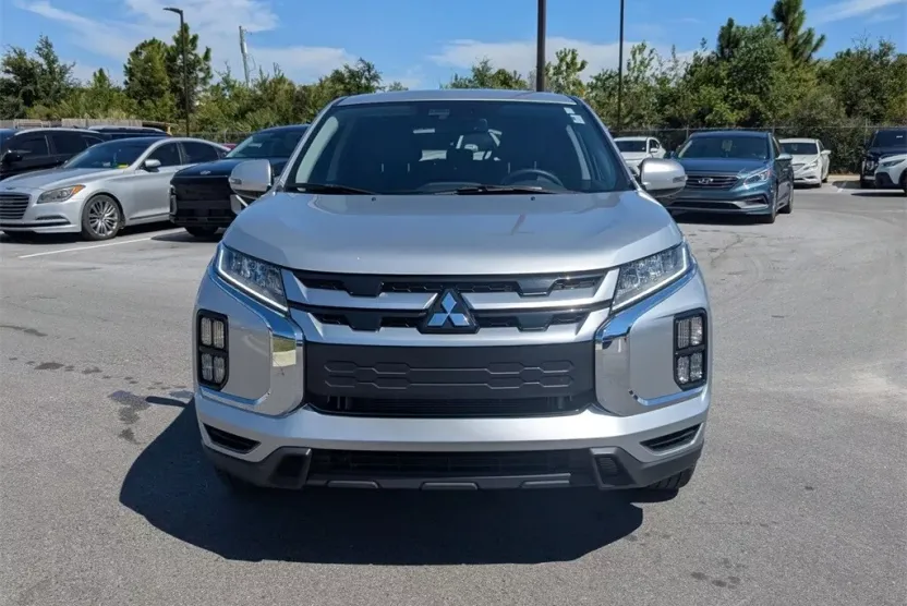 2022 Mitsubishi Outlander Sport SE photo 1