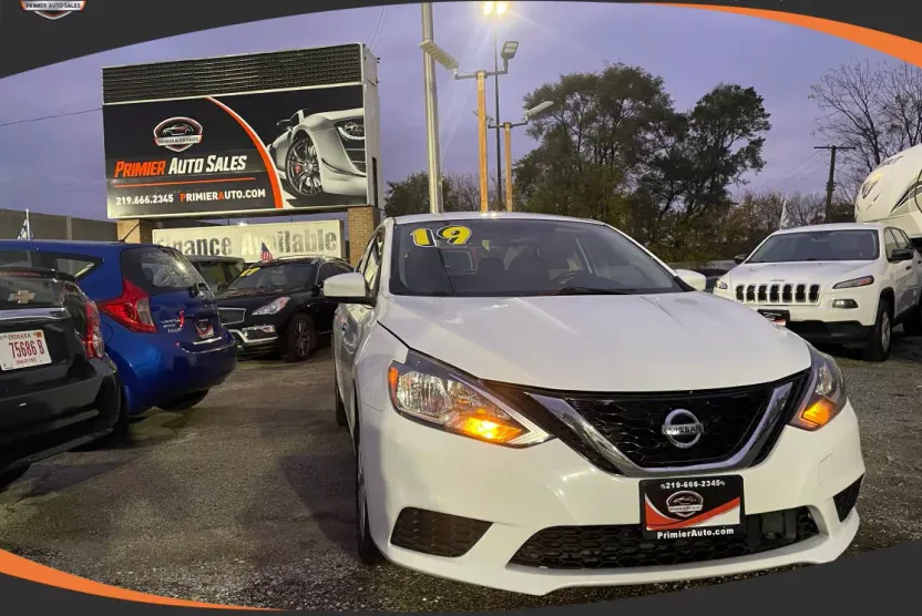 2019 Nissan Sentra SV photo 1