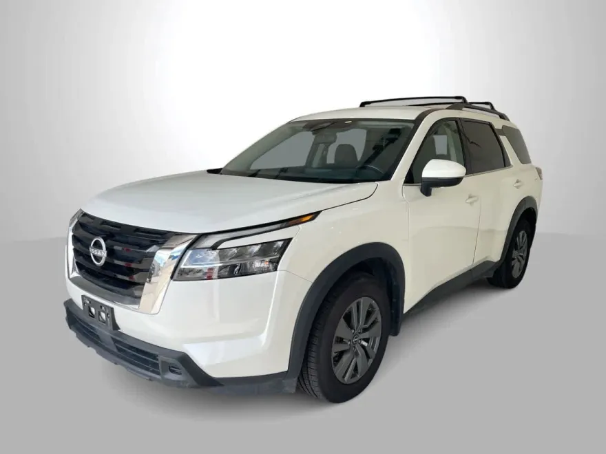 2022 Nissan Pathfinder SV photo 1