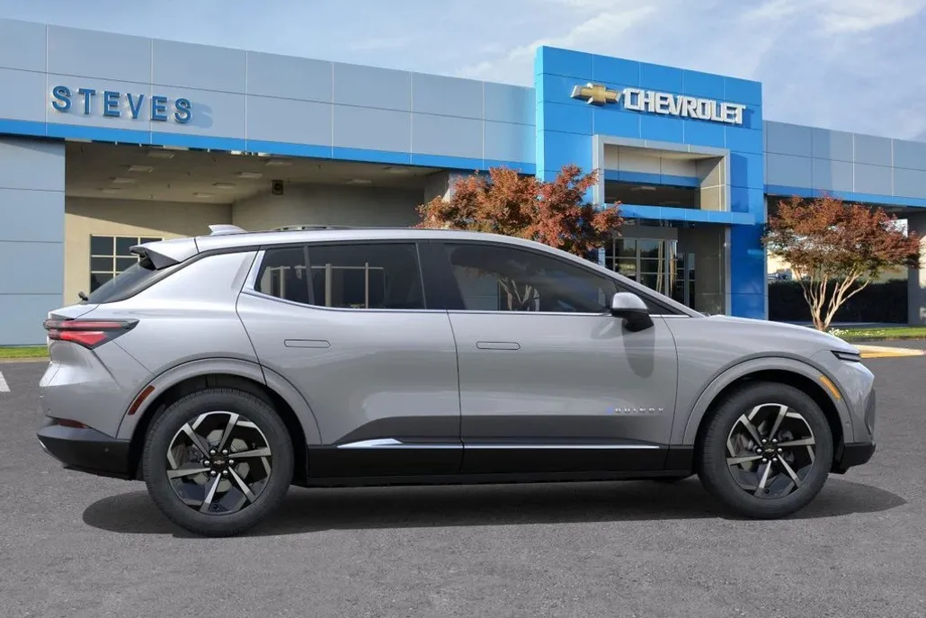 2025 Chevrolet Equinox EV 1LT photo 1