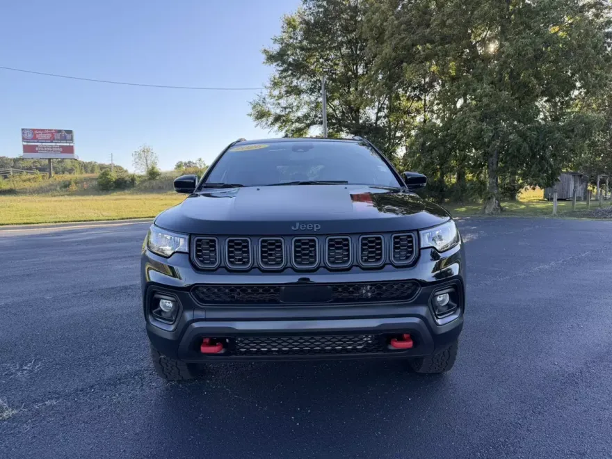 2026 Jeep Compass Trailhawk Sport photo 1