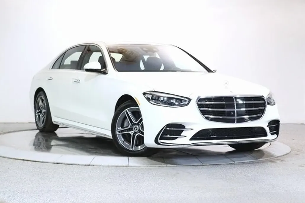 2024 Mercedes Benz S 580e 4MATIC photo 1