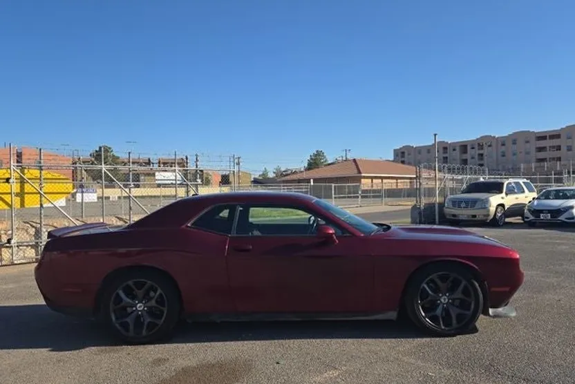2019 Dodge Challenger GT photo 1