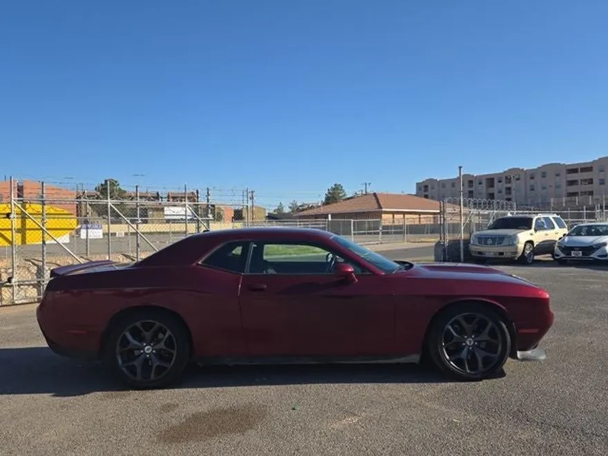 2019 Dodge Challenger GT photo 1