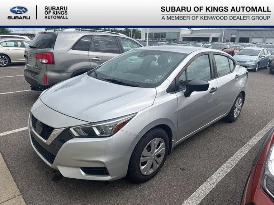 2020 Nissan Versa 1.6 S photo 1