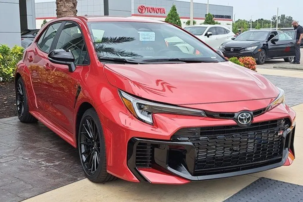 2025 Toyota Corolla GR Premium photo 1