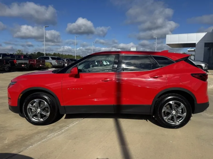 2024 Chevrolet Blazer 2LT photo 1