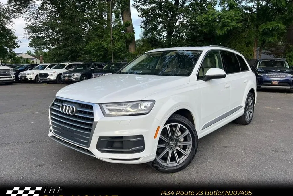 2017 Audi Q7 3.0 Premium photo 1