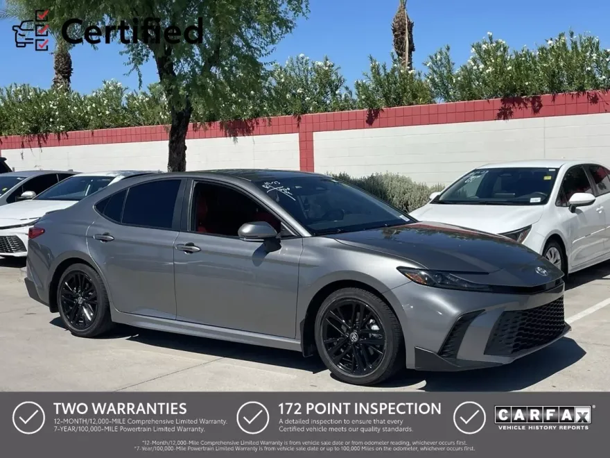 2025 Toyota Camry SE photo 1