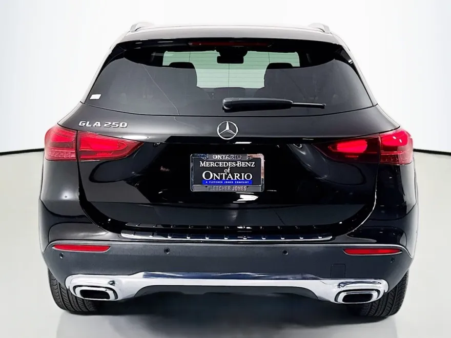 2025 Mercedes Benz GLA 250 photo 1