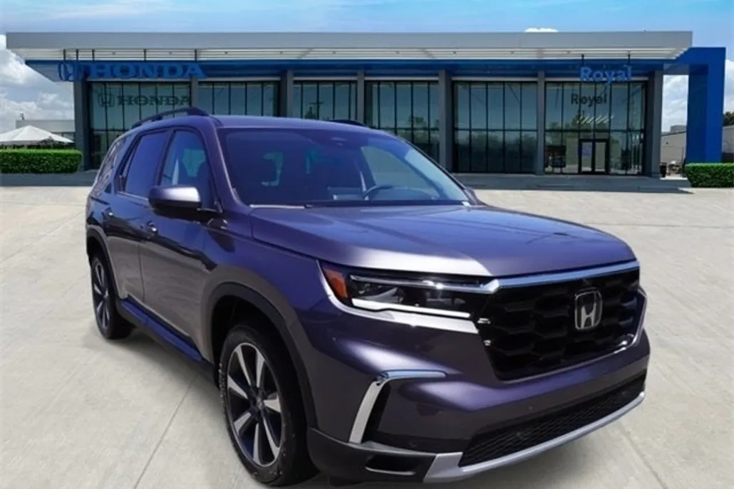 2025 Honda Pilot Elite photo 1