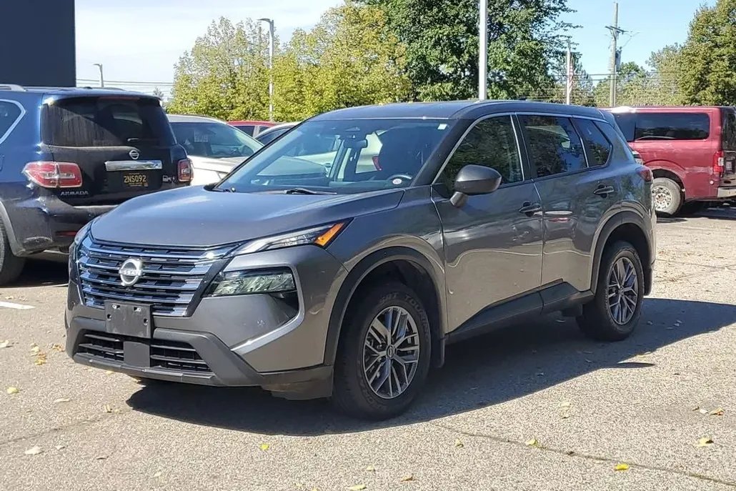 2024 Nissan Rogue S photo 1