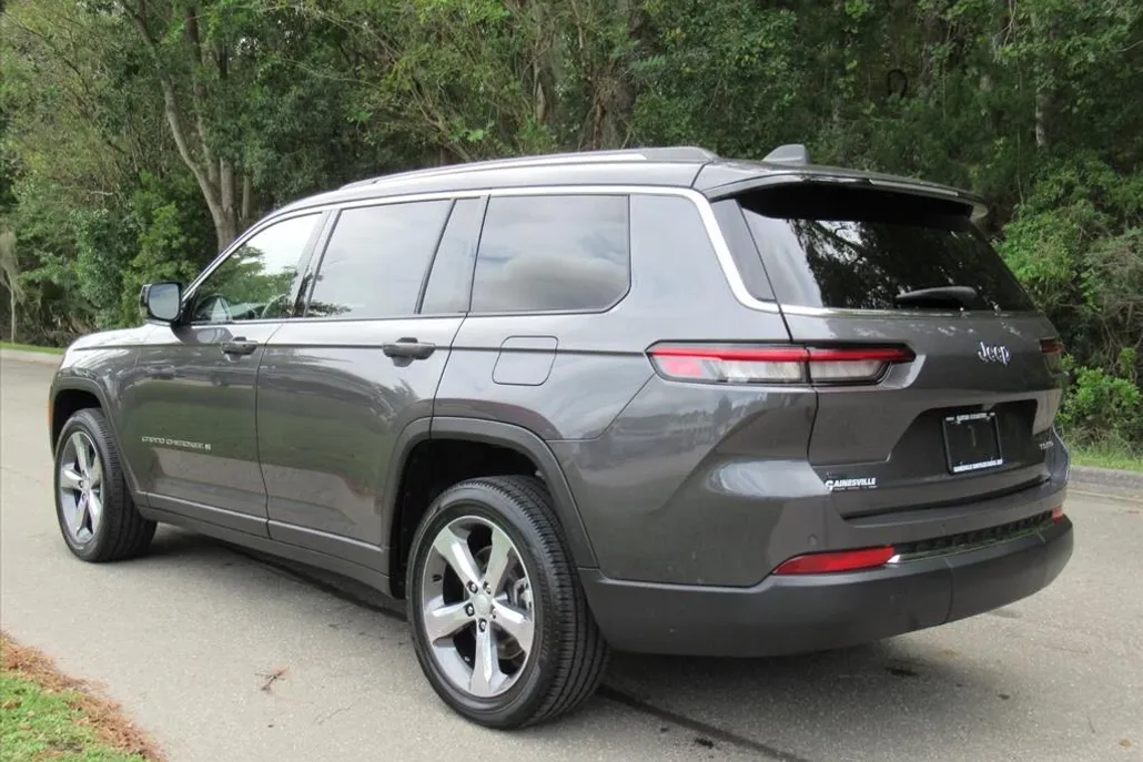 2021 Jeep Grand Cherokee Limited photo 1