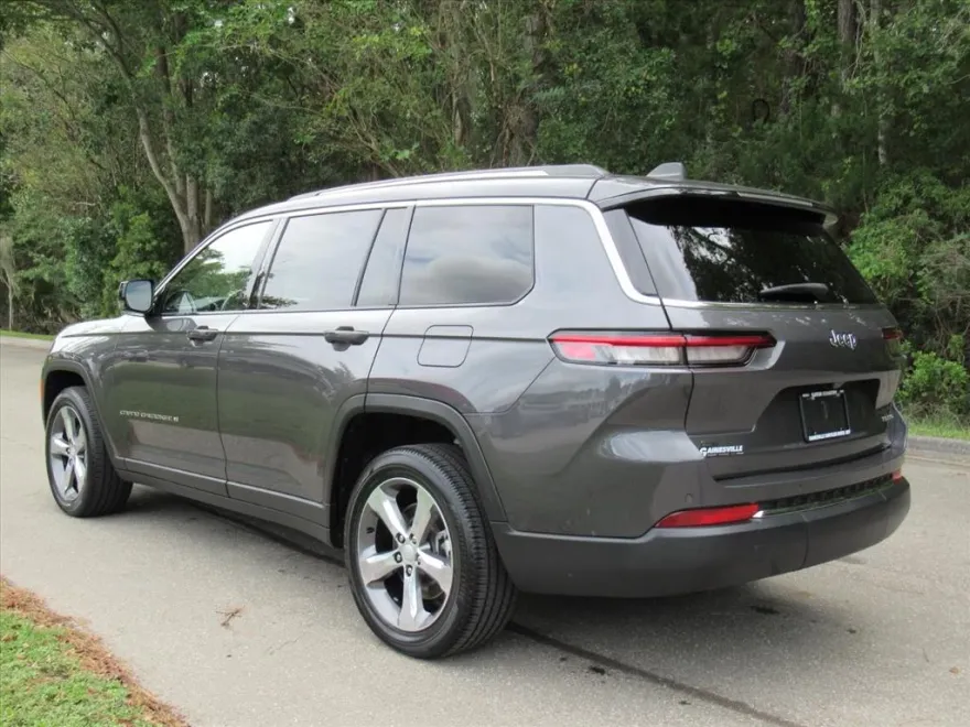 2021 Jeep Grand Cherokee Limited photo 1