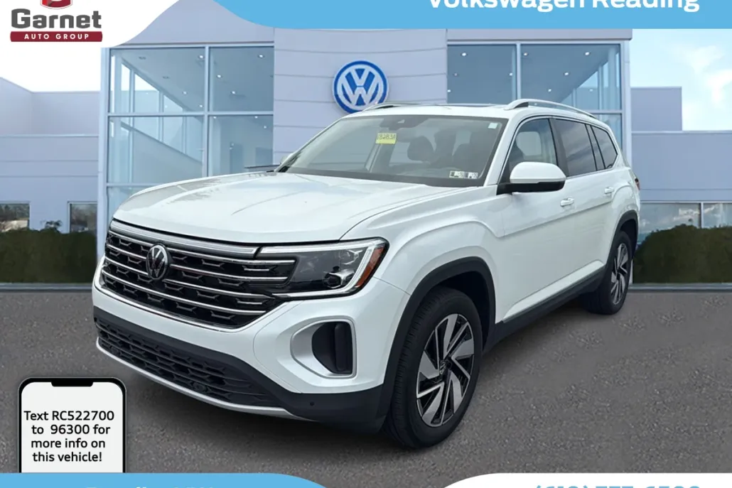 2024 Volkswagen Atlas SEL photo 1