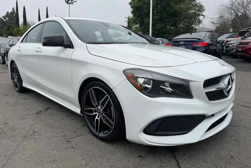 2019 Mercedes Benz CLA 250 photo 1