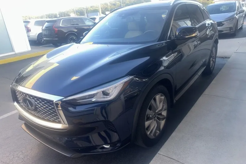 2021 Infiniti QX50 Essential photo 1