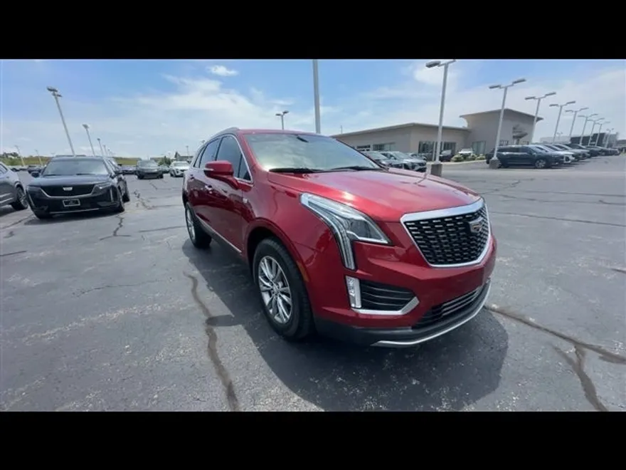2022 Cadillac XT5 Premium Luxury photo 1