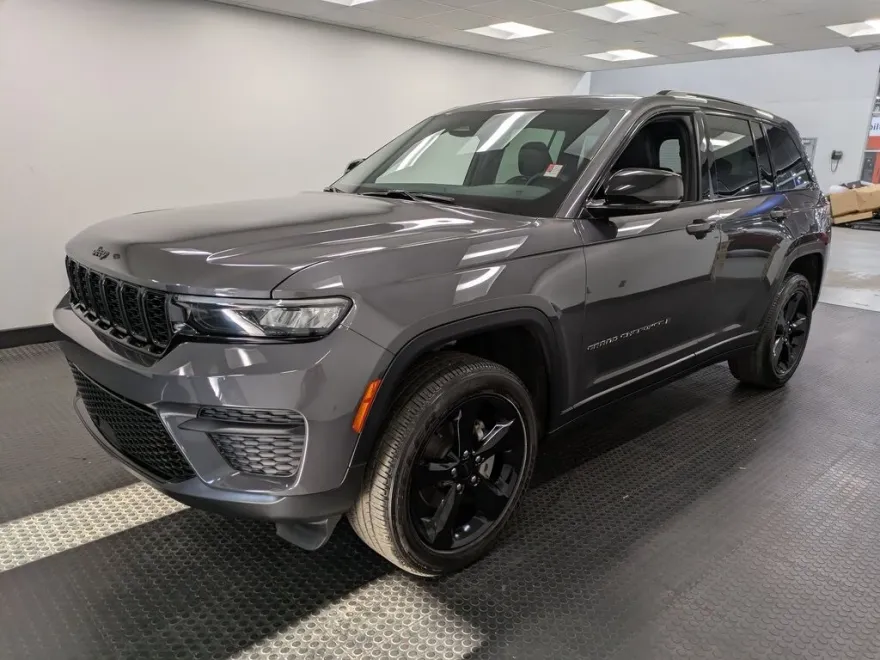 2024 Jeep Grand Cherokee Altitude X photo 1