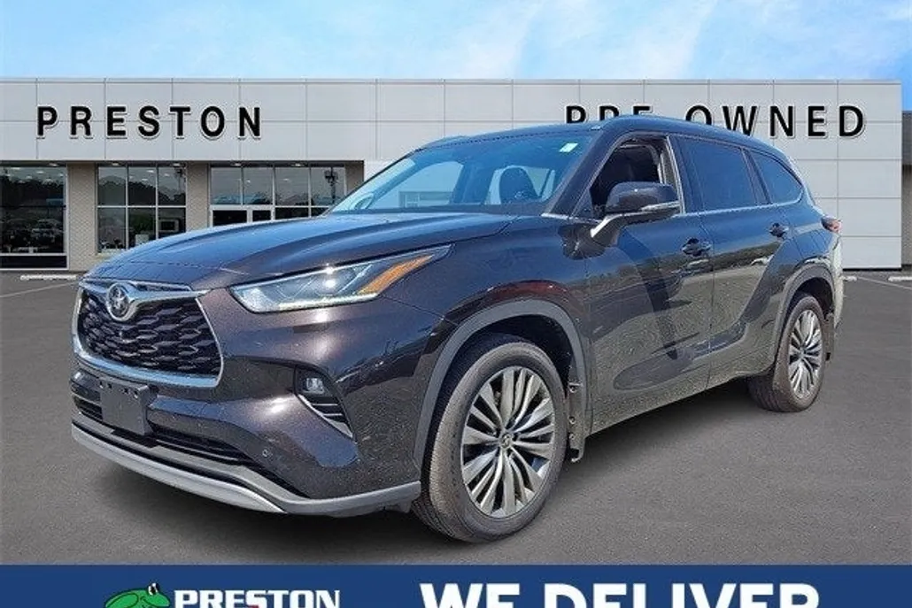 2021 Toyota Highlander Platinum Sport photo 1