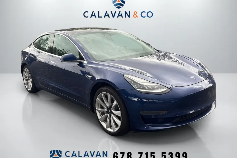 2020 Tesla Model 3 Standard Range Plus photo 1