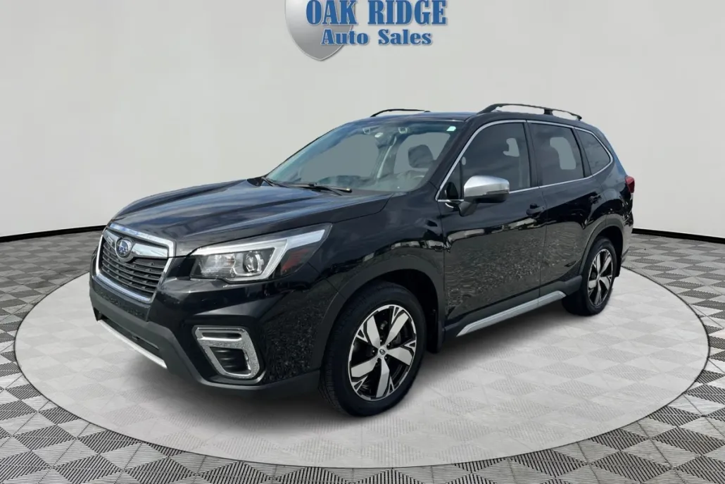 2020 Subaru Forester Touring photo 1
