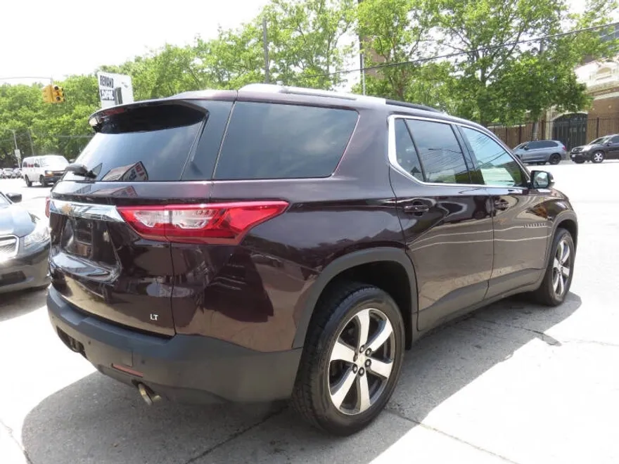 2018 Chevrolet Traverse Leather photo 1