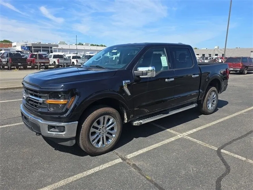2024 Ford F-150 XLT photo 1