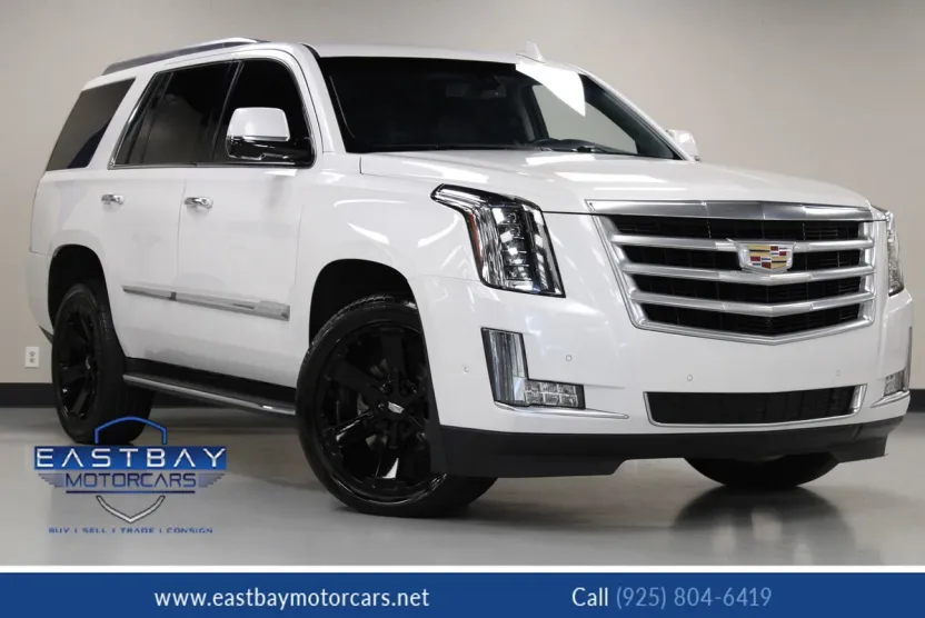 2019 Cadillac Escalade Base photo 1