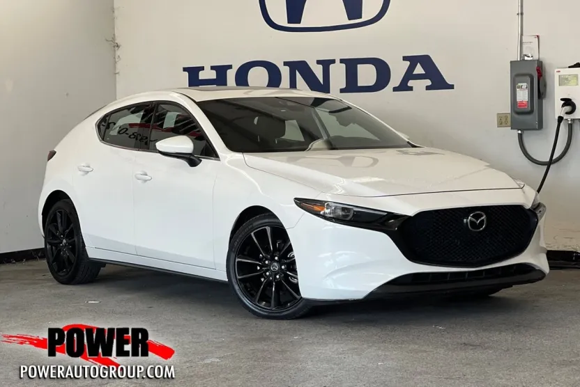 2019 Mazda Mazda3 Hatchback Premium photo 1